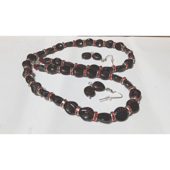 Black & Red Beaded Necklace & Earrings Set - Picture 1 of 4